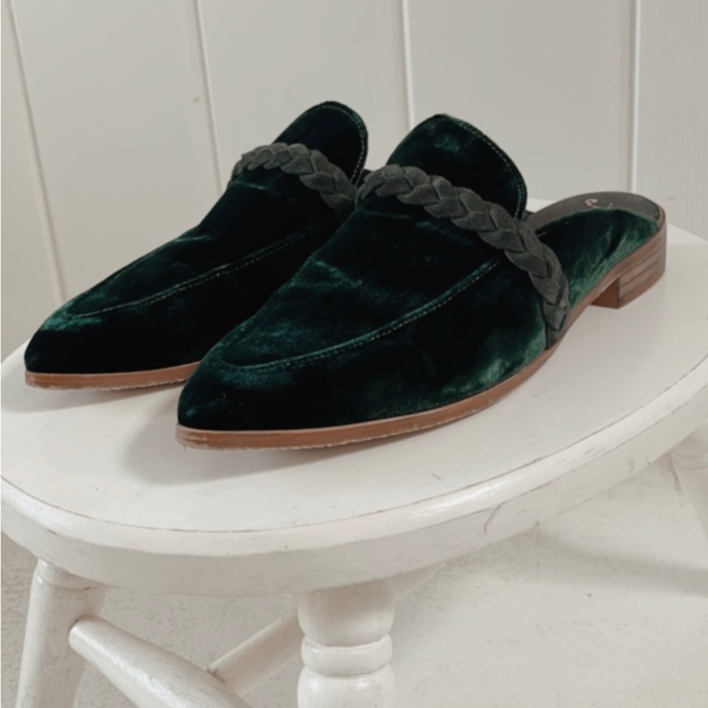 Free People Green Velvet Mules Slides Loafers Slip On Leather Braiding Women 8.5
